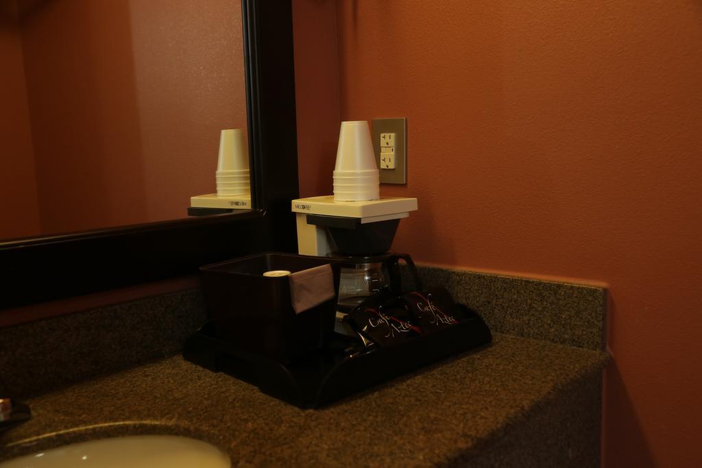 Washington Theroff'S Motel מראה חיצוני תמונה